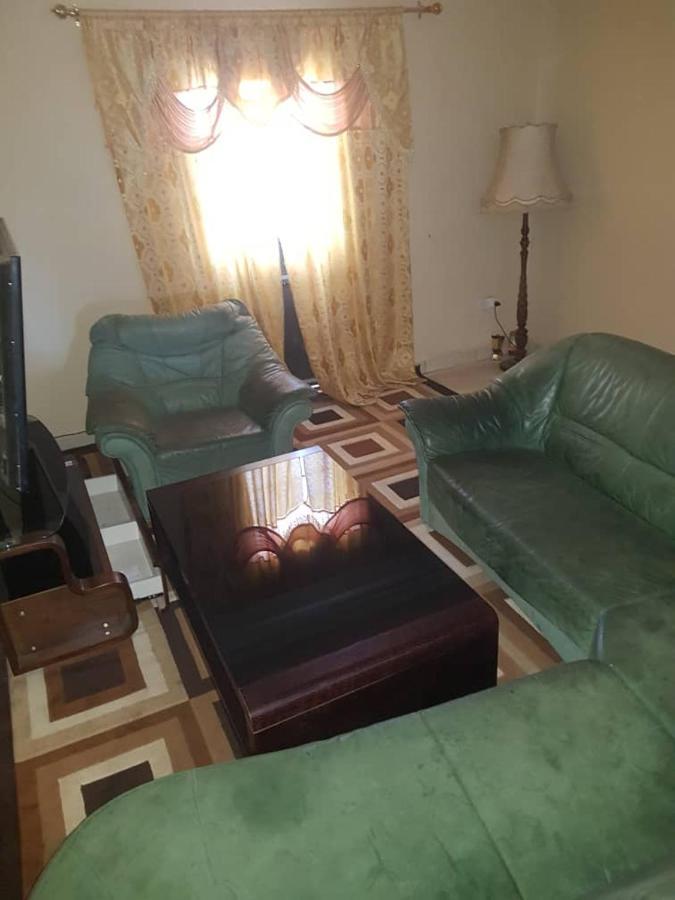 Touray Guest House Old Yundum Exteriör bild